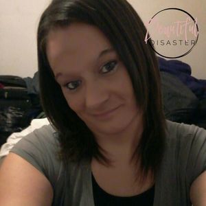 Meet your Posher, Holly